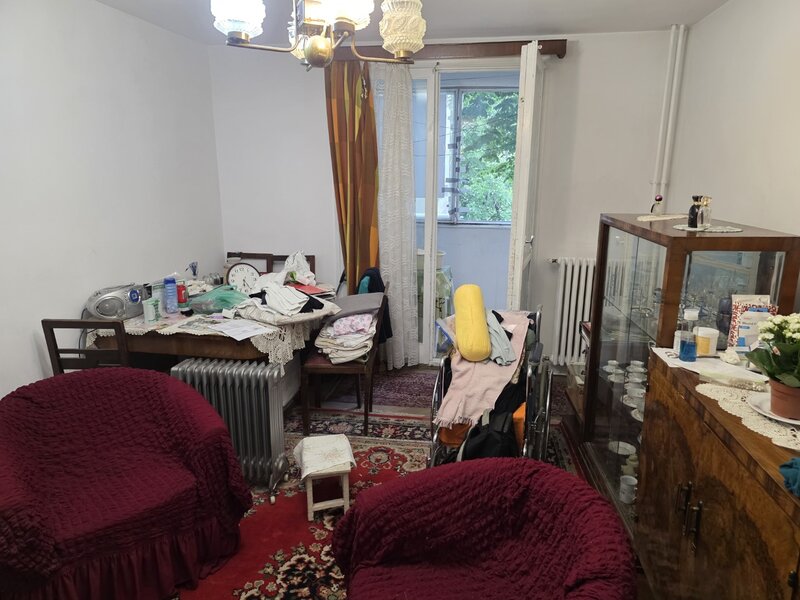 Titan, 5 minute metrou, la intrarea in parcul IOR, pe Padurea Craiului,