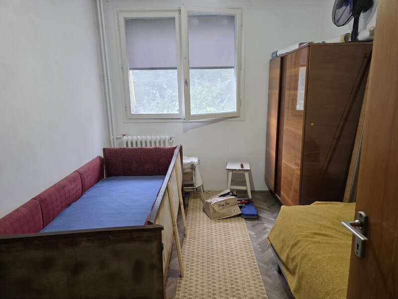 Titan, 5 minute metrou, la intrarea in parcul IOR, pe Padurea Craiului,