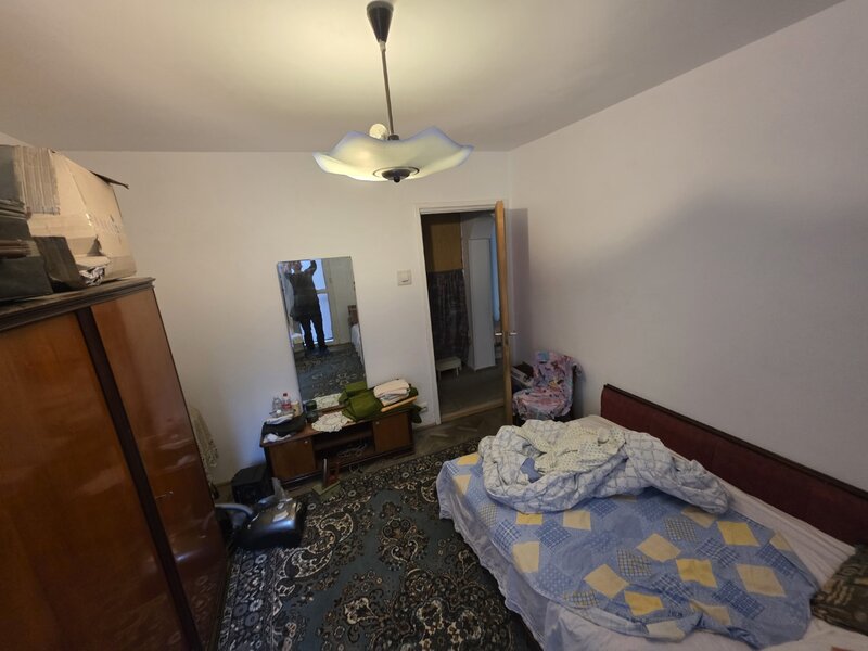 Titan, 5 minute metrou, la intrarea in parcul IOR, pe Padurea Craiului,