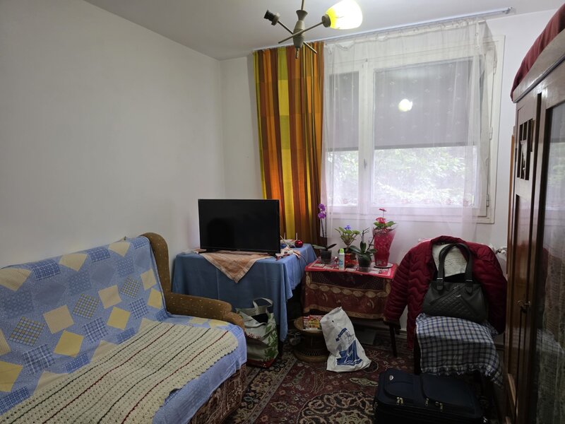 Titan, 5 minute metrou, la intrarea in parcul IOR, pe Padurea Craiului,